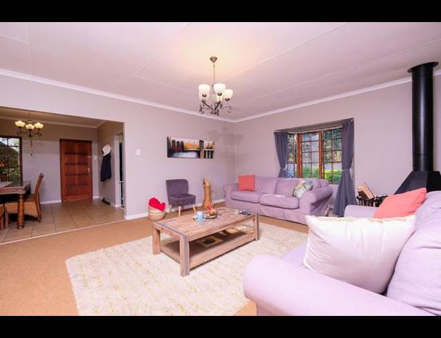 3 BEDROOM HOUSE FOR SALE IN WORLD'S VIEW